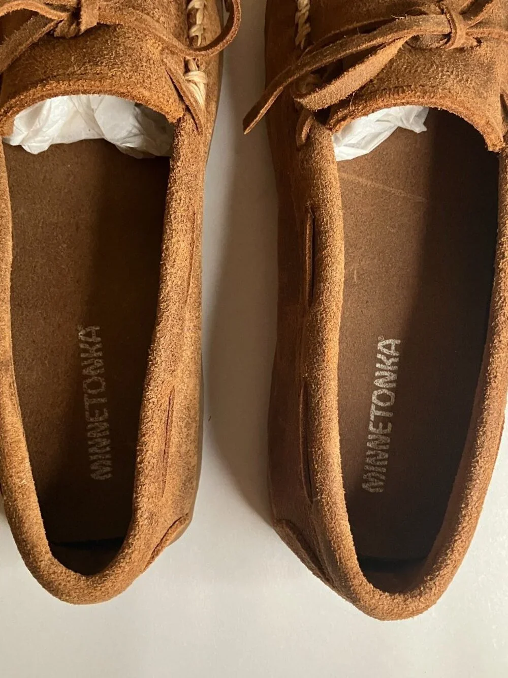 Minnetonka Men's Tie Tread Moccasins Brown Ruff Suede Size 9 NWOB Slip On Loafer